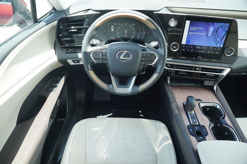 2023 Lexus RX photo 53