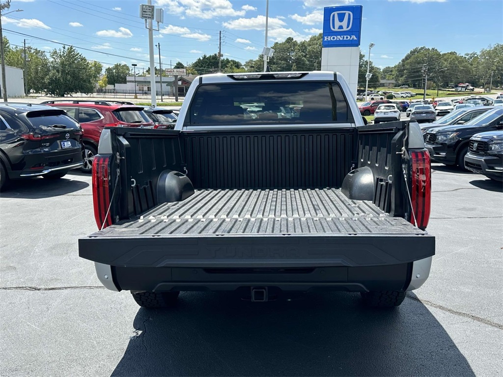 2022 Toyota Tundra SR5 photo 8