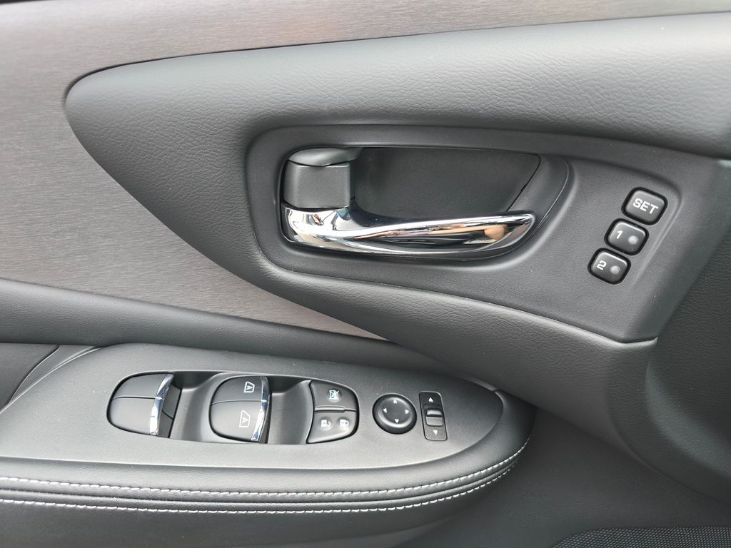 2024 Nissan Murano SL photo 23
