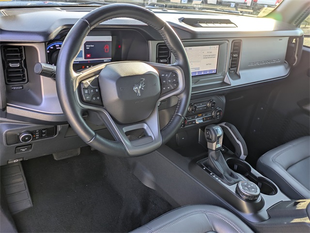 2023 Ford Bronco Outer Banks photo 13