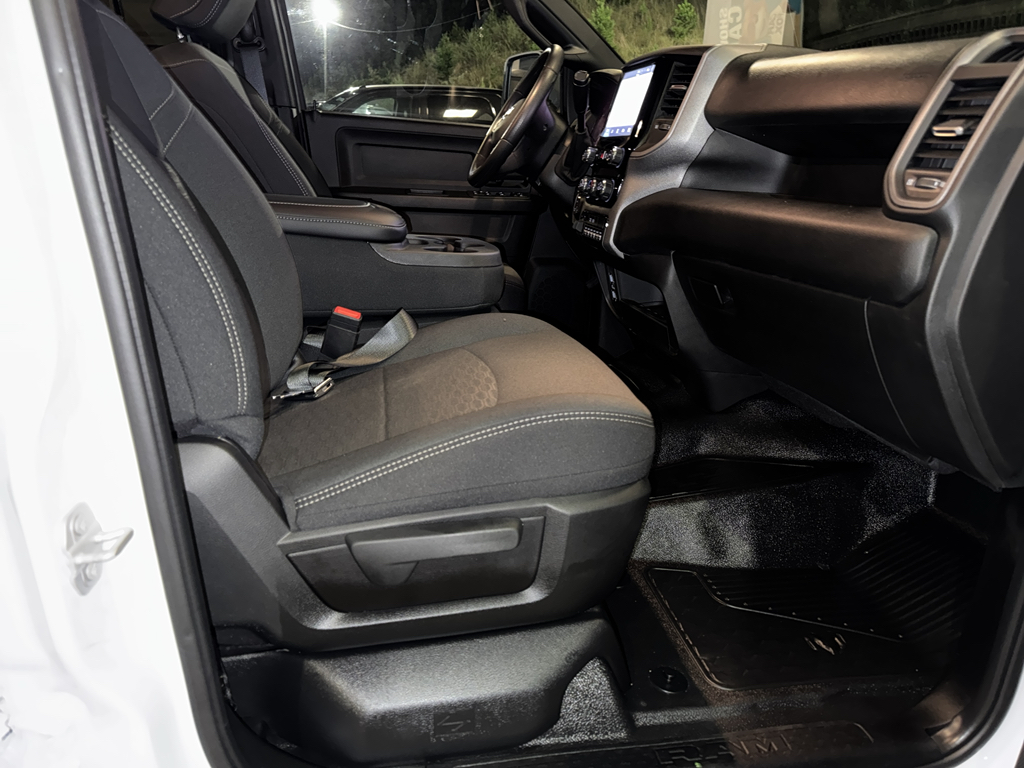 2025 Ram 3500 Tradesman photo 28