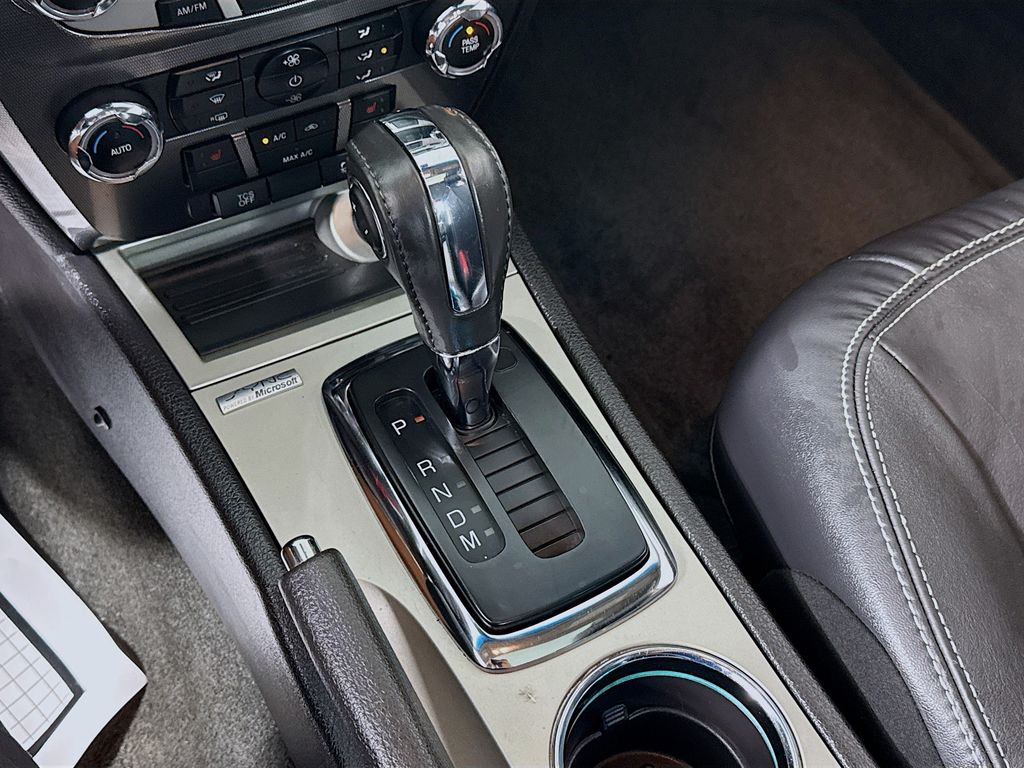 2012 Ford Fusion SEL photo 16