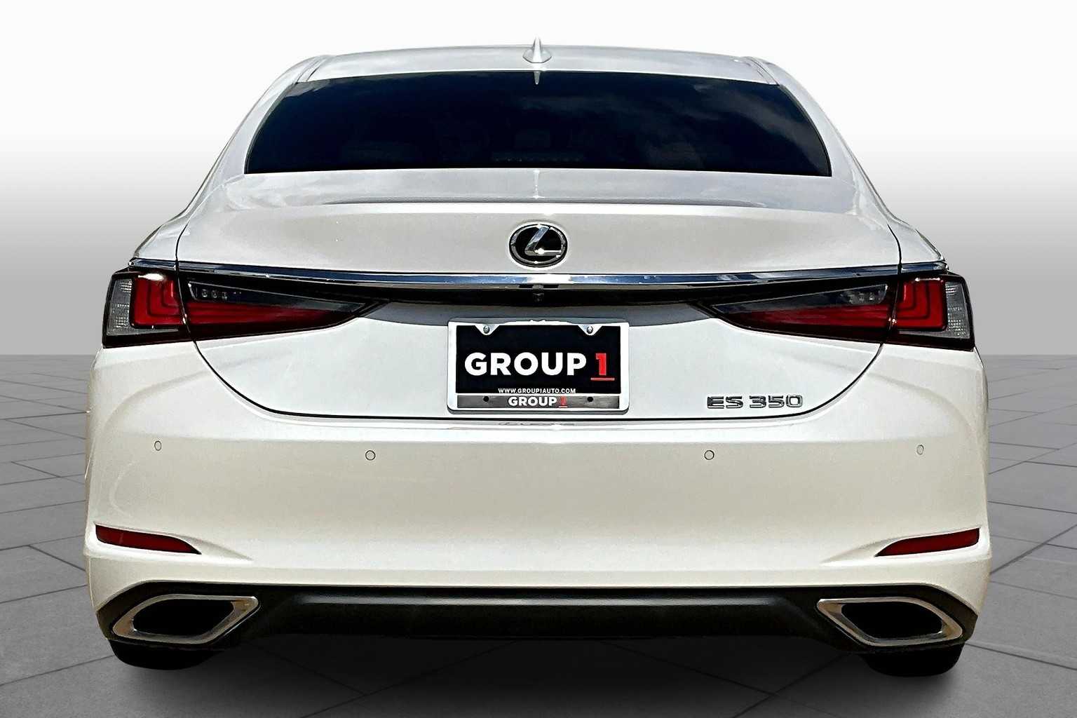 2020 Lexus ES 350 Luxury photo 4