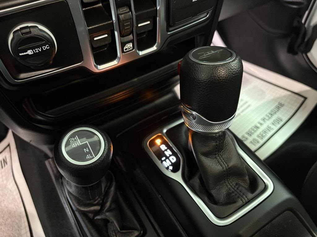 2023 Jeep Gladiator Sport photo 13