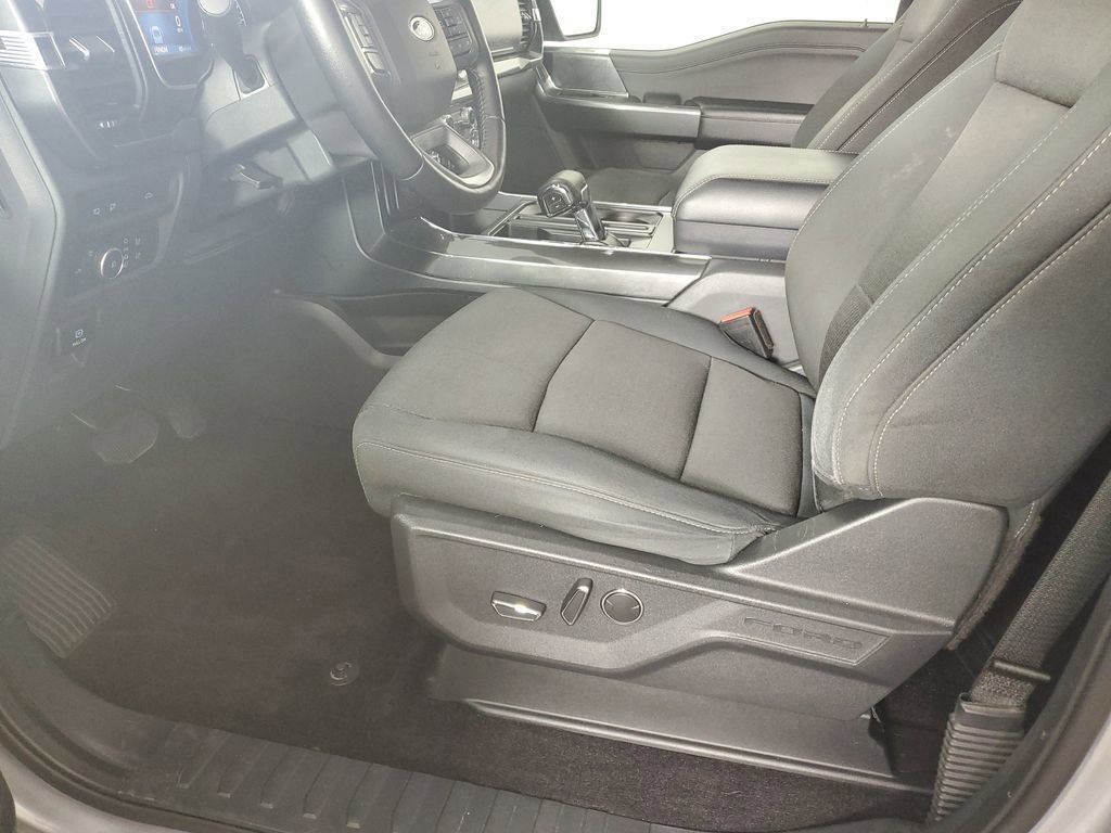 2021 Ford F-150 XLT photo 9