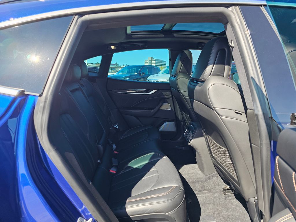 2019 Maserati Levante GranSport photo 14