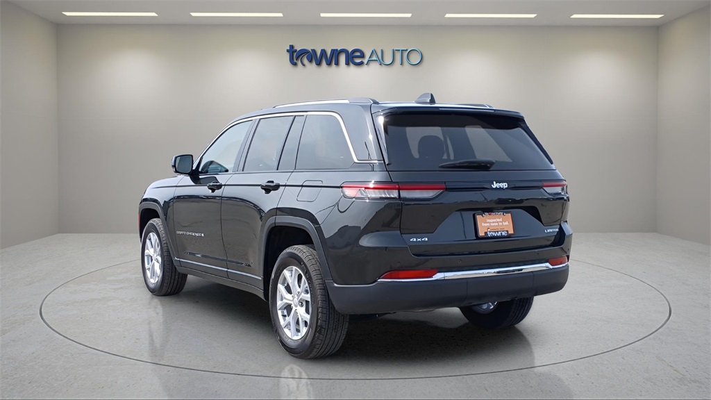 2023 Jeep Grand Cherokee Limited photo 3