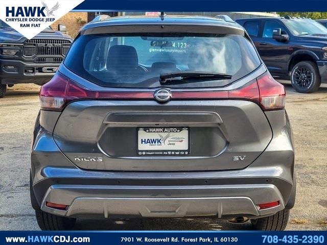 2023 Nissan Kicks SV photo 3