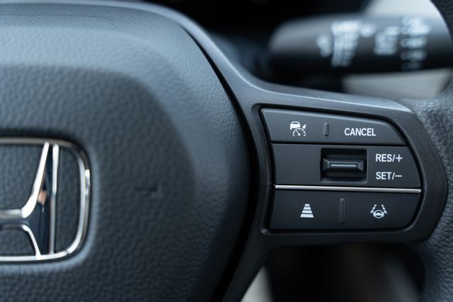 2026 Honda HR-V LX photo 26