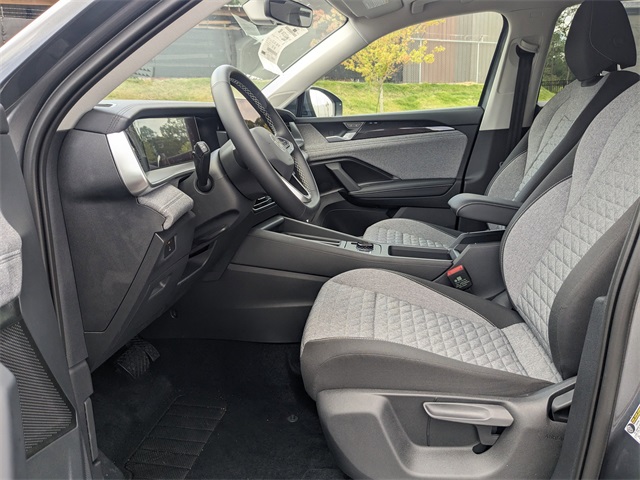 2025 Volkswagen Tiguan S photo 18