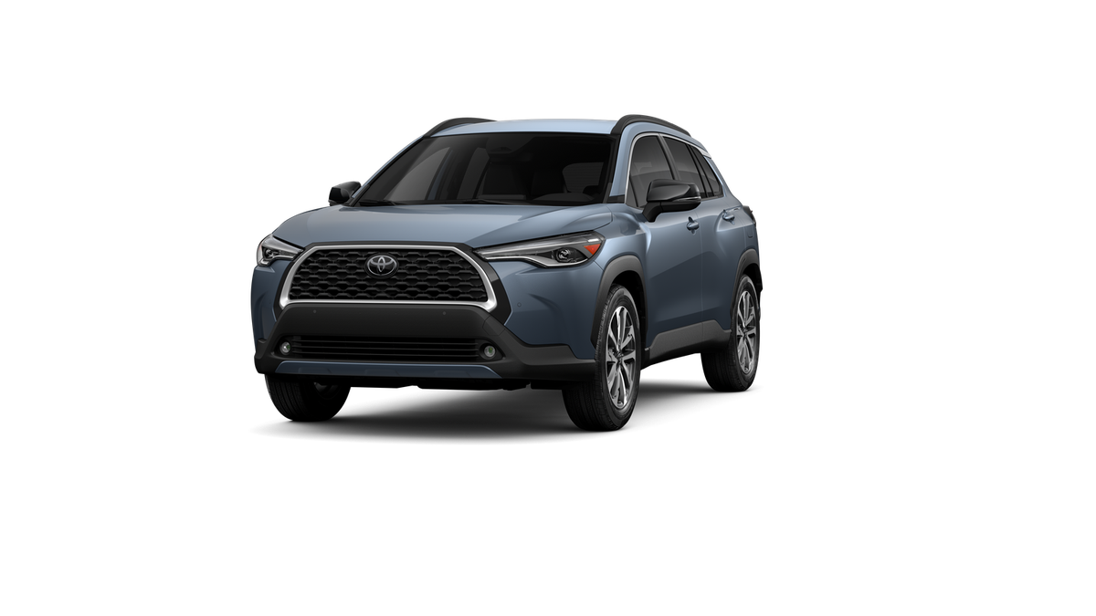 2025 Toyota Corolla Cross XLE photo 17