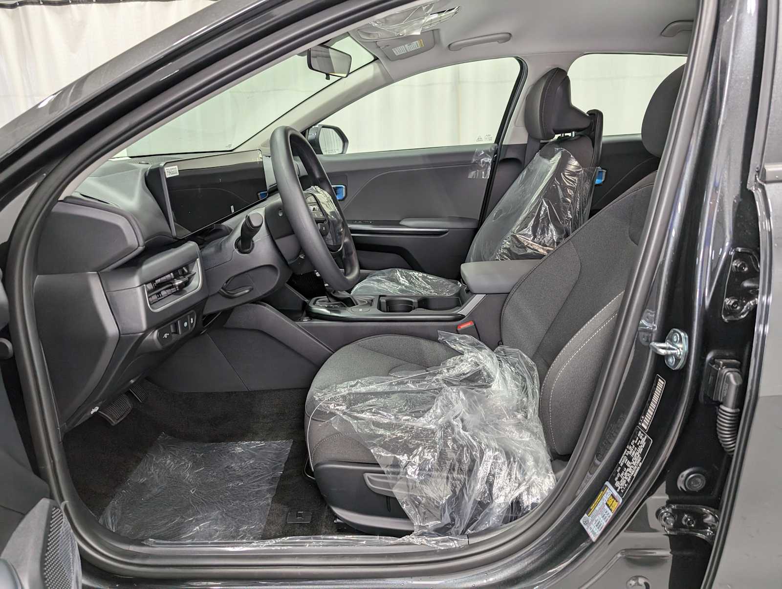 2025 Kia K4 LXS photo 3