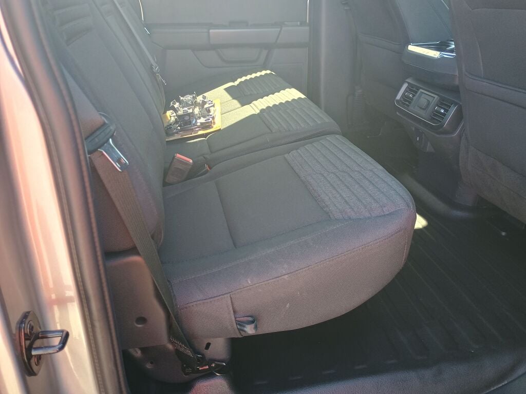2022 Ford F-150 XL photo 17