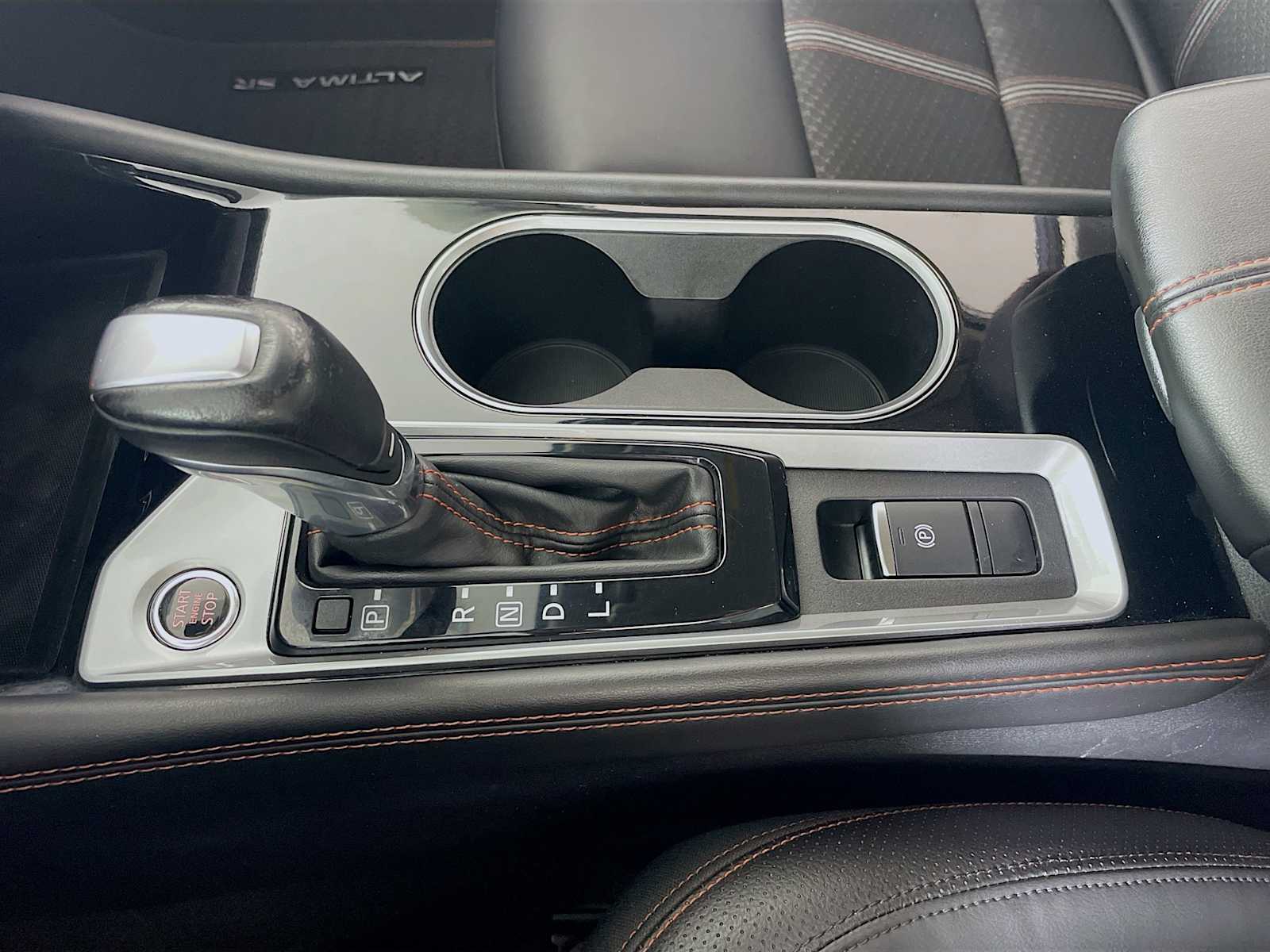 2023 Nissan Altima 2.5 SR photo 14
