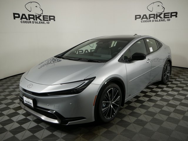 2026 Toyota Prius Limited's photo