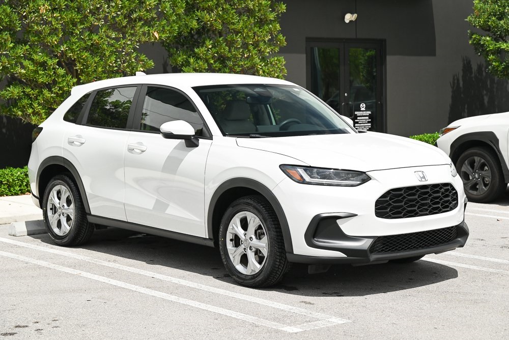 2023 Honda HR-V LX photo 3