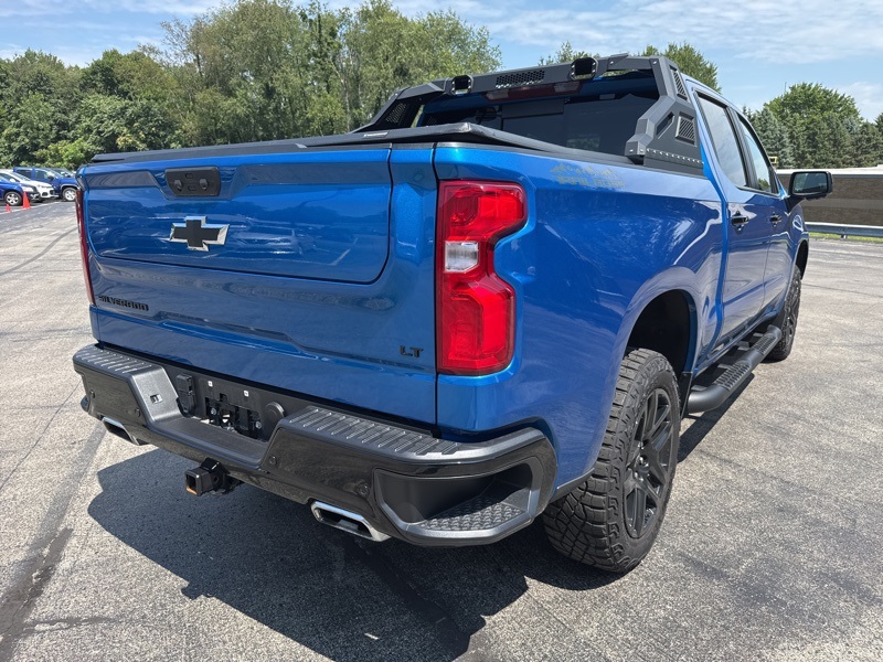 2024 Chevrolet Silverado 1500 LT Trail Boss photo 3