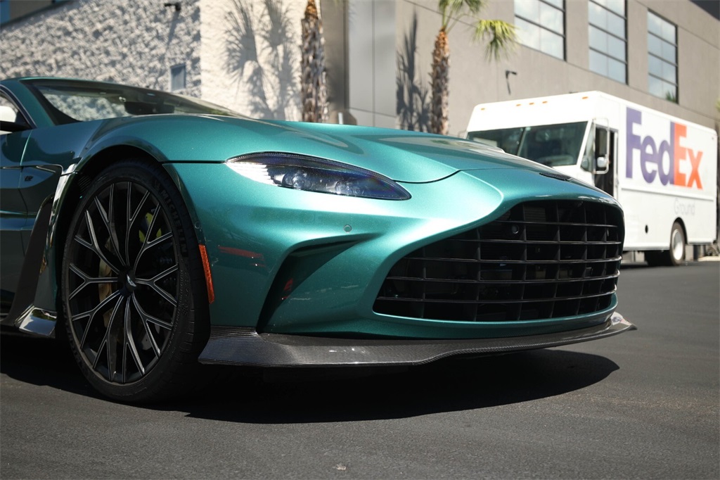 2023 Aston Martin Vantage photo 10