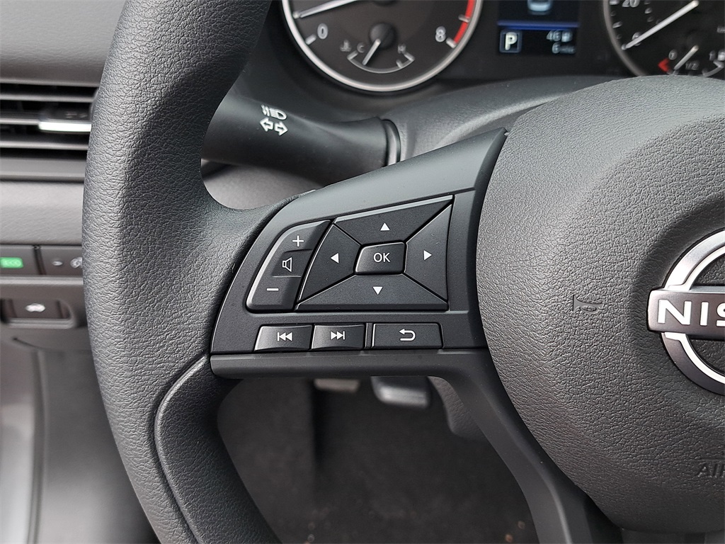 2025 Nissan Sentra S photo 24