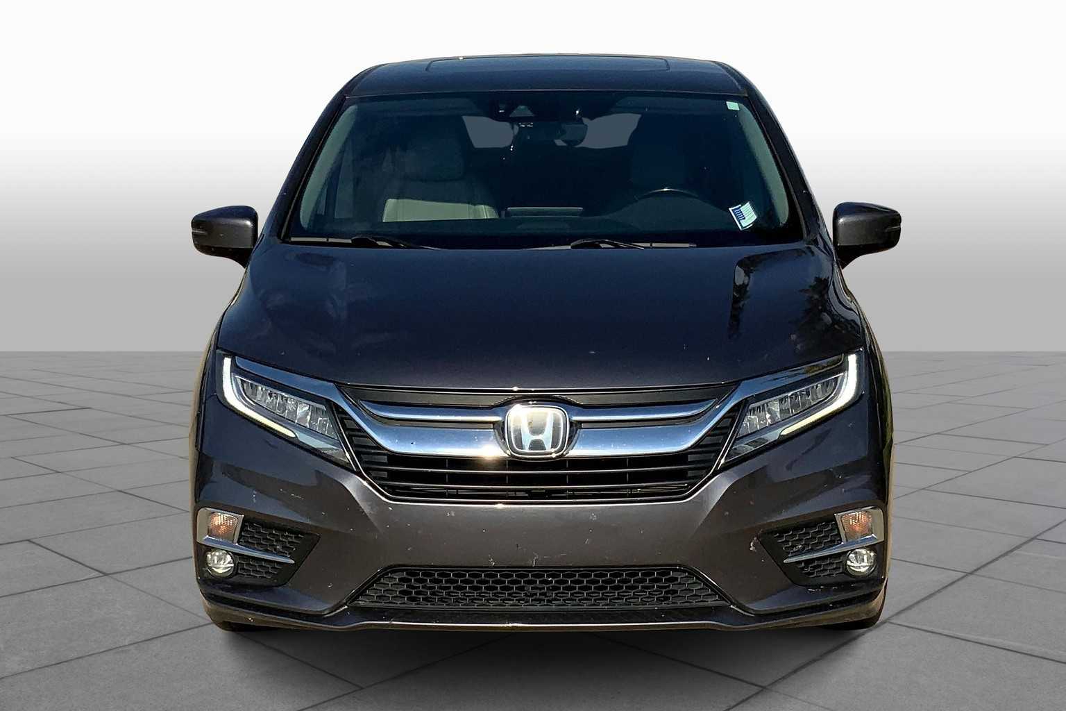 2018 Honda Odyssey Elite photo 3