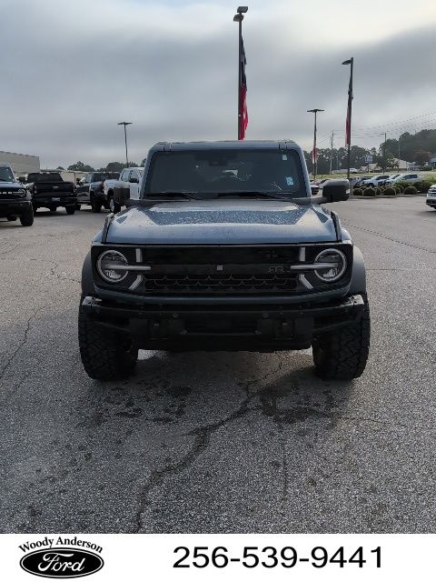 2025 Ford Bronco Badlands photo 2