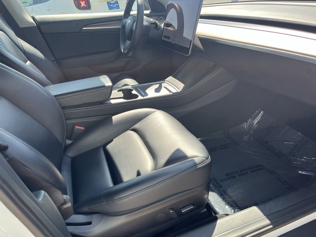 2022 Tesla Model 3 Long Range photo 11
