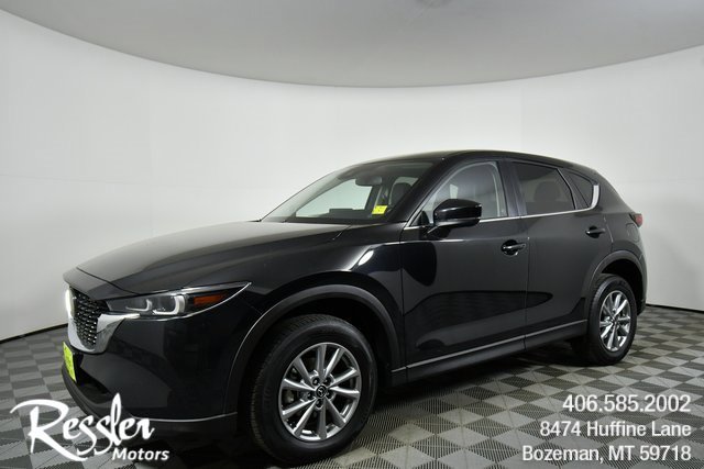 2022 Mazda CX-5 S Preferred package's photo