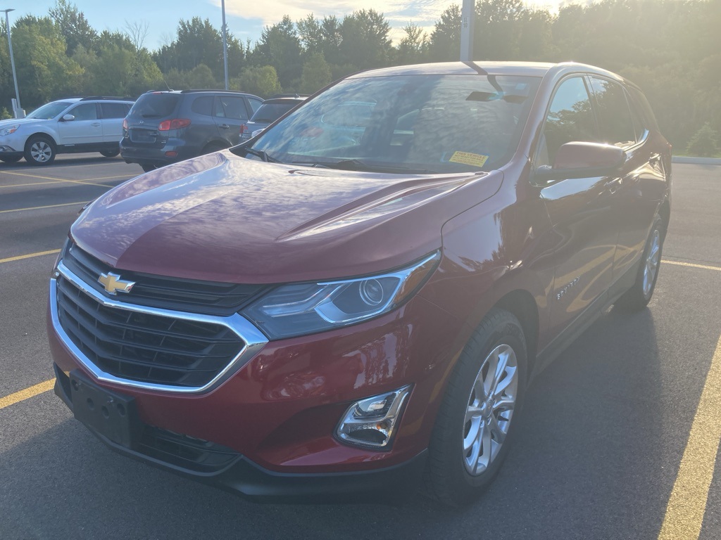 2019 Chevrolet Equinox LT photo 2
