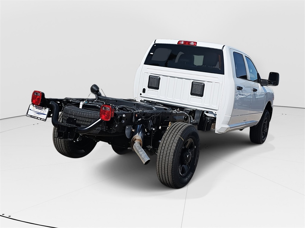 2025 Ram 2500 Tradesman photo 3