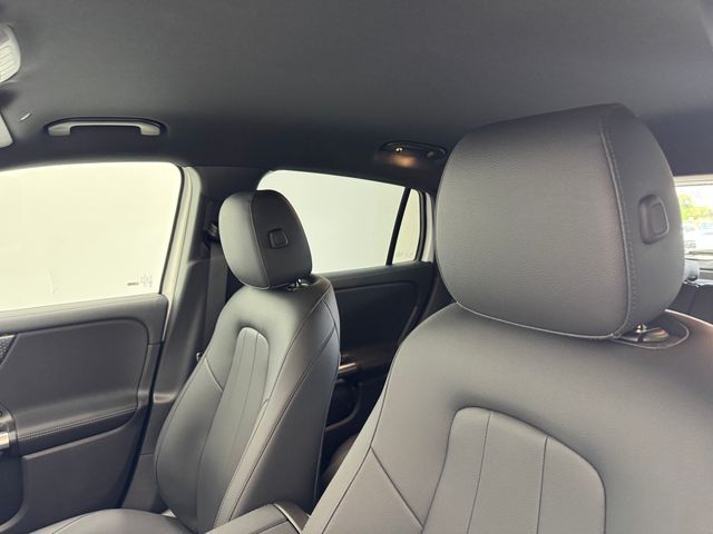 2026 Mercedes Benz GLA 250 photo 5