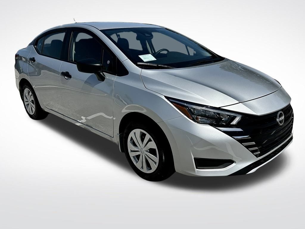 2025 Nissan Versa S photo 2
