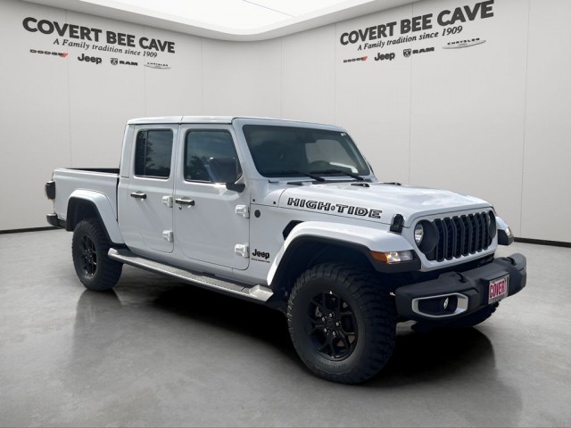 2025 Jeep Gladiator High Tide's photo