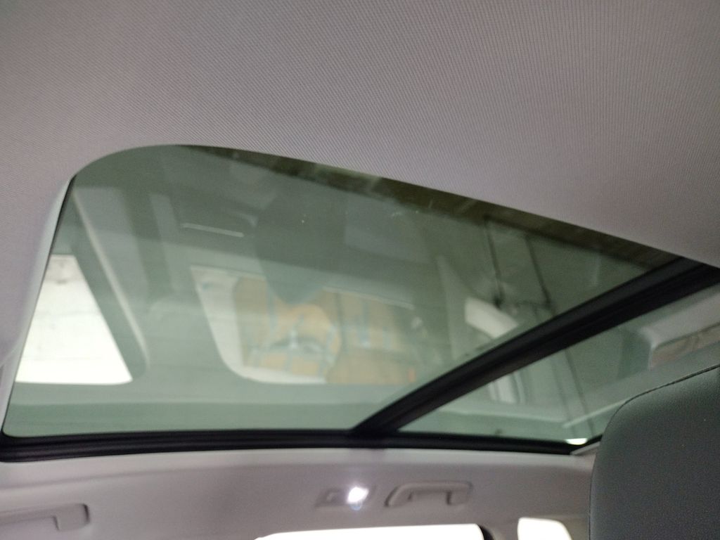 2024 Volkswagen Taos SEL photo 16