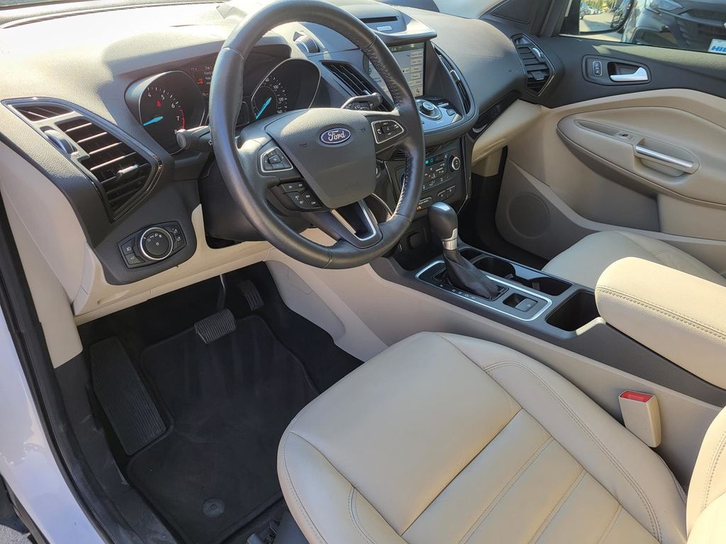2017 Ford Escape Titanium photo 20