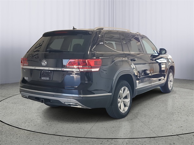 2018 Volkswagen Atlas SEL photo 2