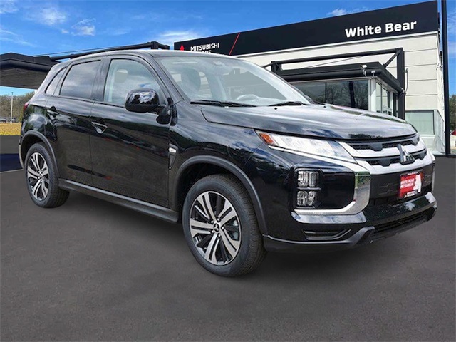 2025 Mitsubishi Outlander Sport ES's photo