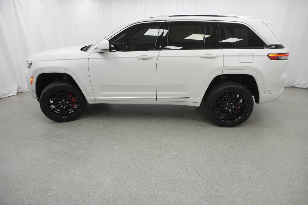 2022 Jeep Grand Cherokee Summit Reserve photo 13