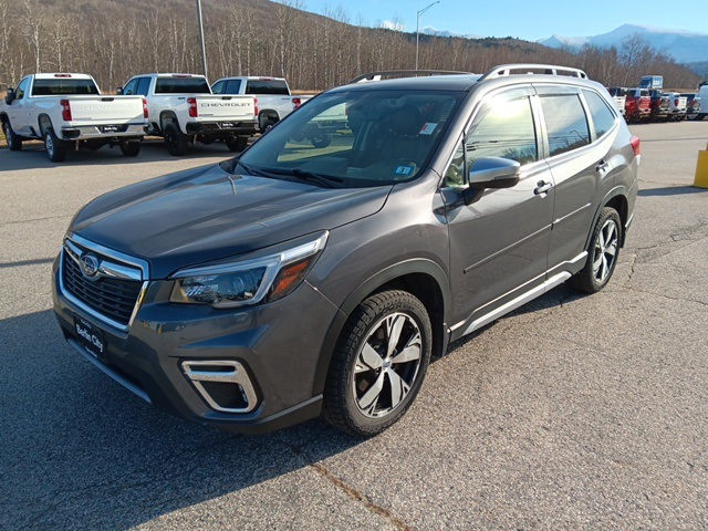 2021 Subaru Forester Touring photo 3