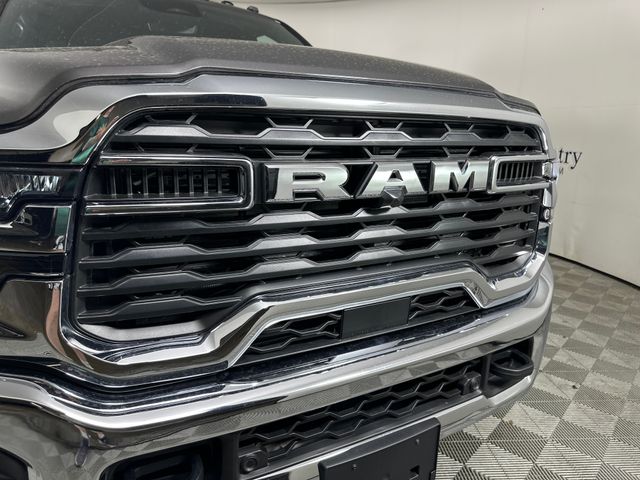 2025 Ram 2500 Big Horn photo 5