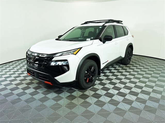 2026 Nissan Rogue SV photo 2