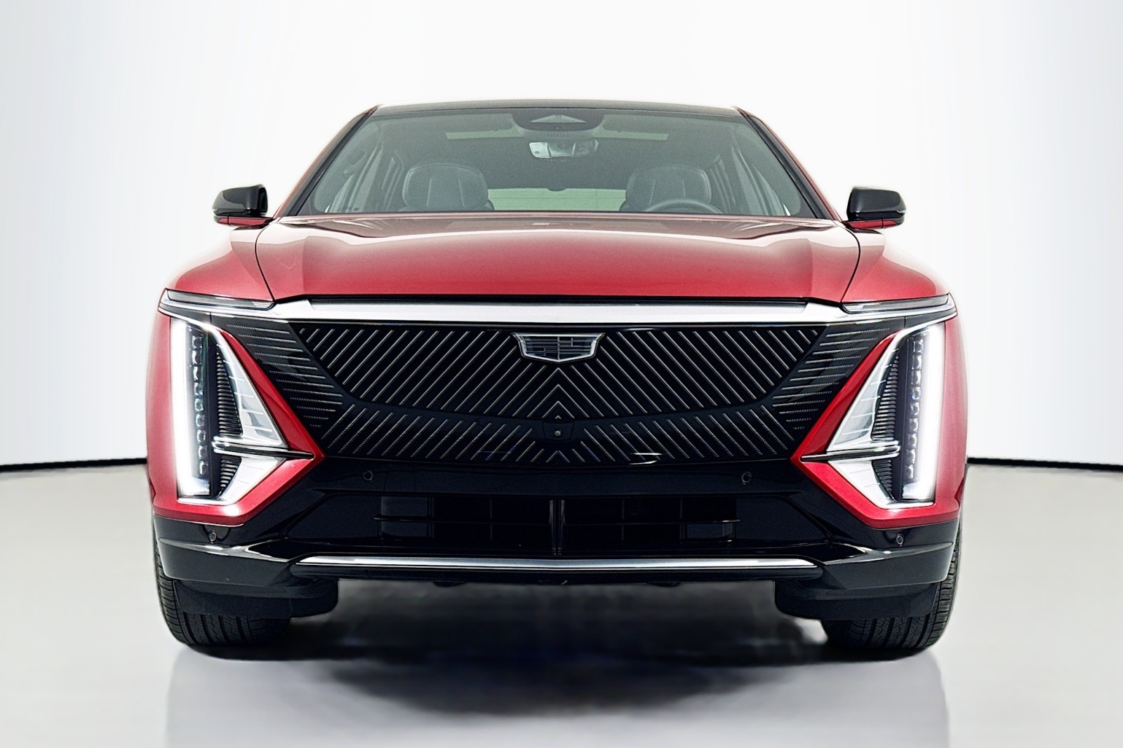 Used 2024 Cadillac LYRIQ Luxury 3 with VIN 1GYKPSRL3RZ138213 for sale in Ontario, CA