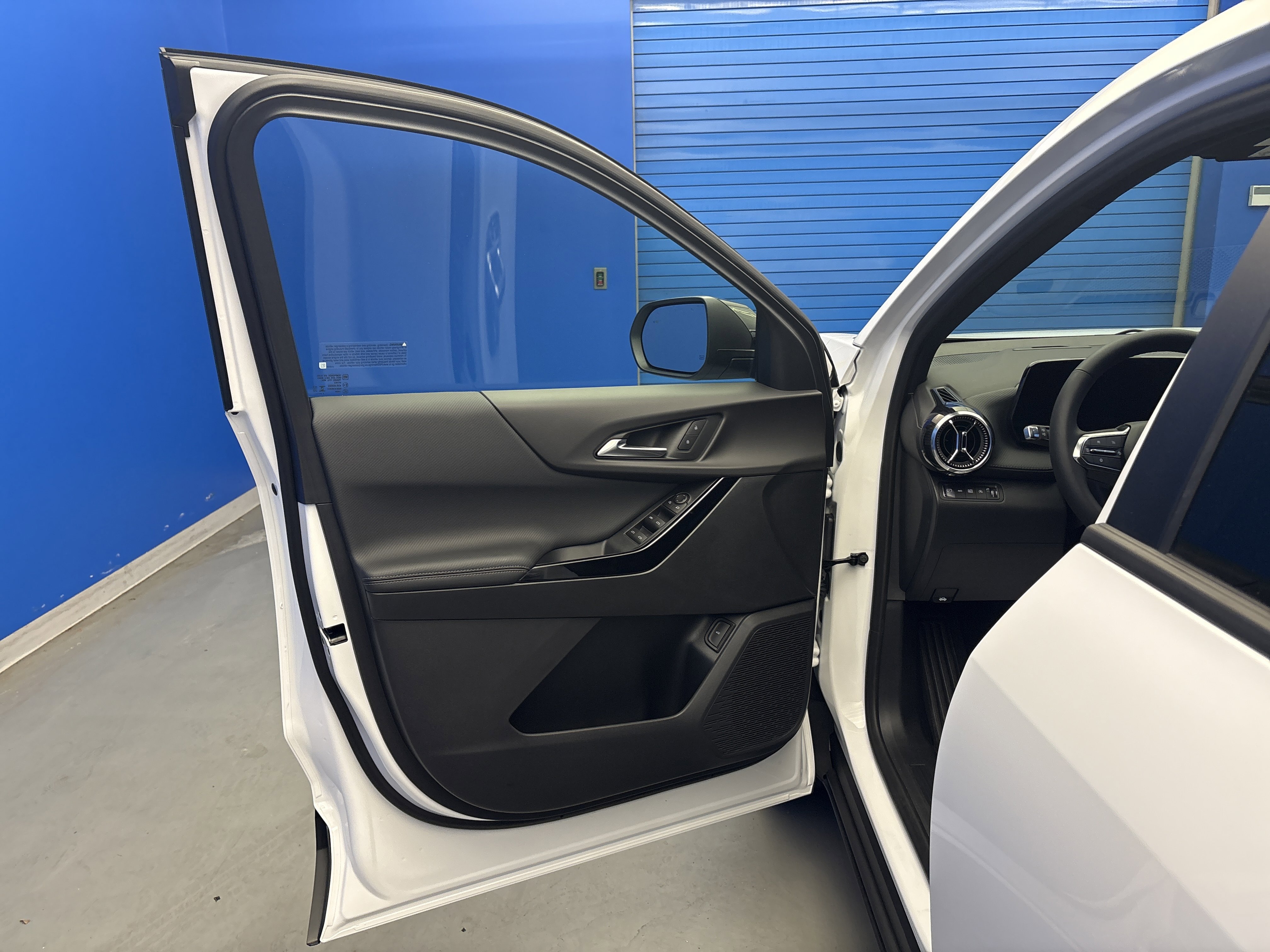 2026 Chevrolet Equinox LT photo 4