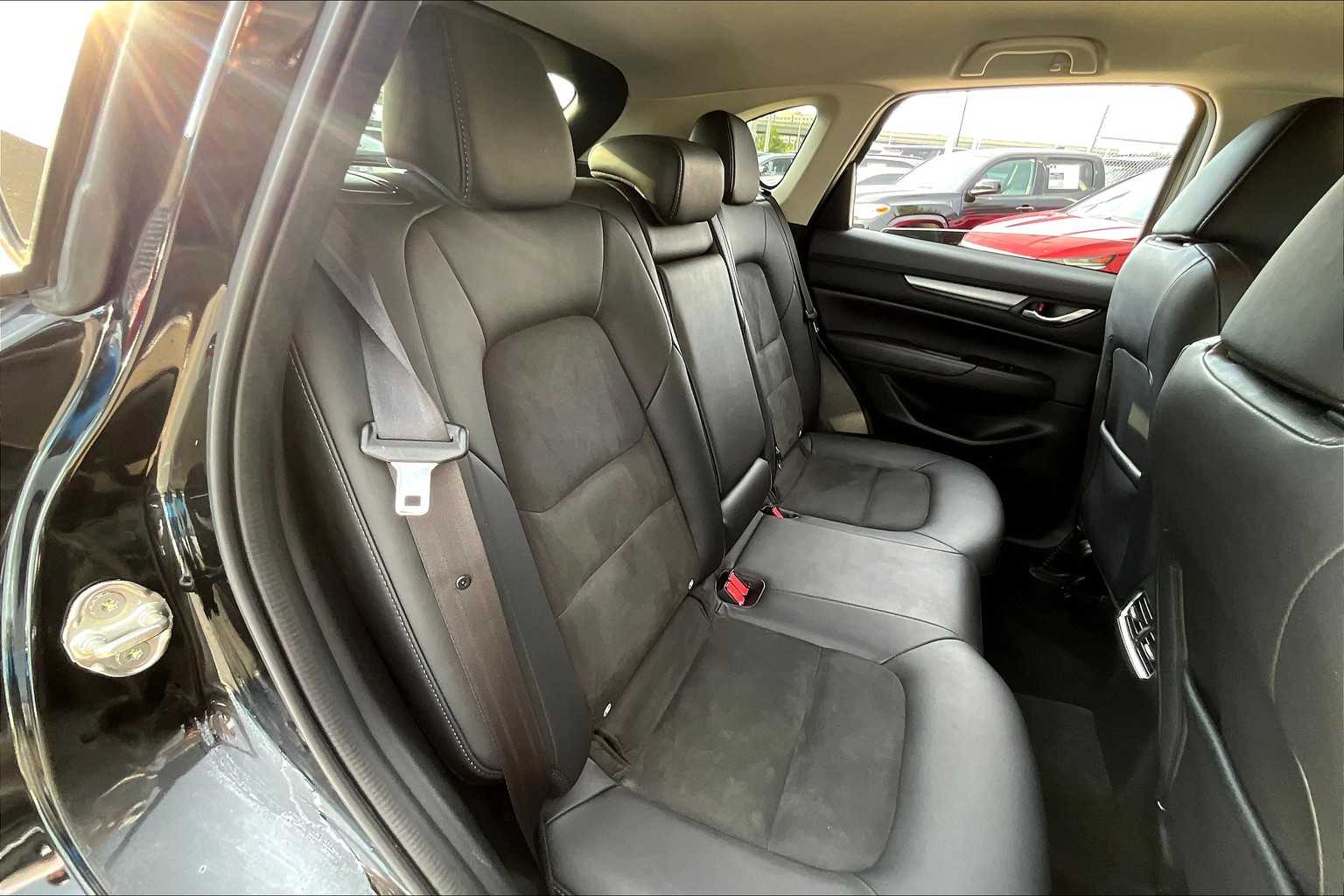 2021 Mazda CX-5 Touring photo 36