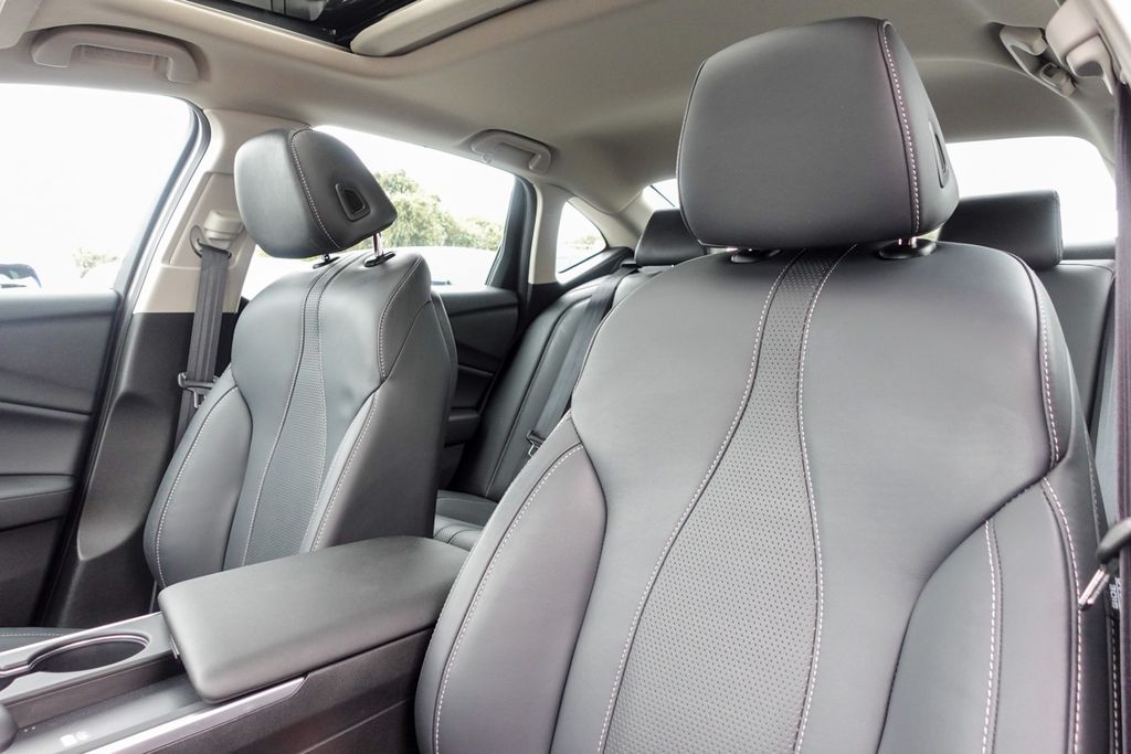 2025 Acura TLX Technology photo 21