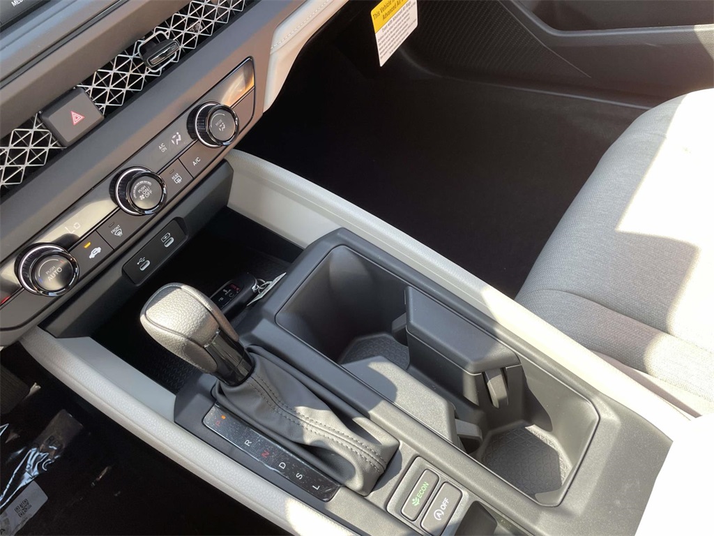 2025 Honda Accord LX photo 24