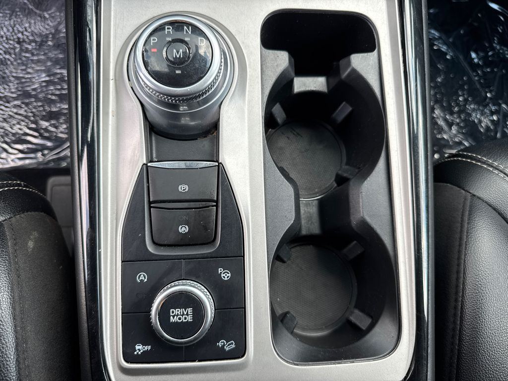 2021 Ford Explorer ST photo 29
