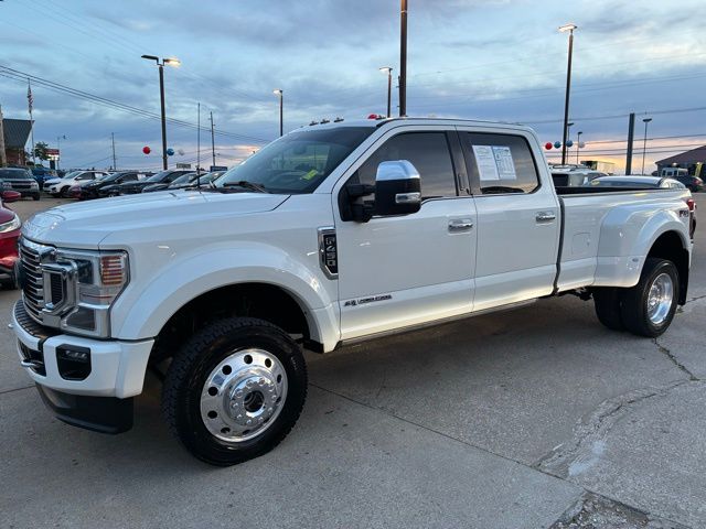 2022 Ford F-450 Platinum photo 3