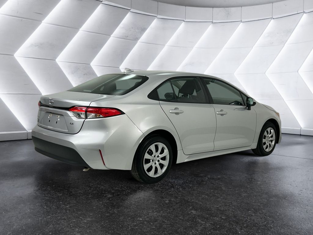 2023 Toyota Corolla LE photo 4