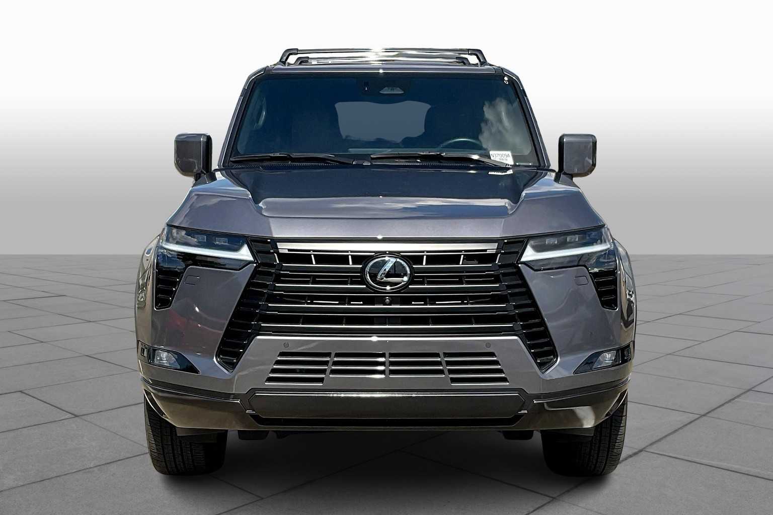 2024 Lexus GX 550 Luxury photo 3