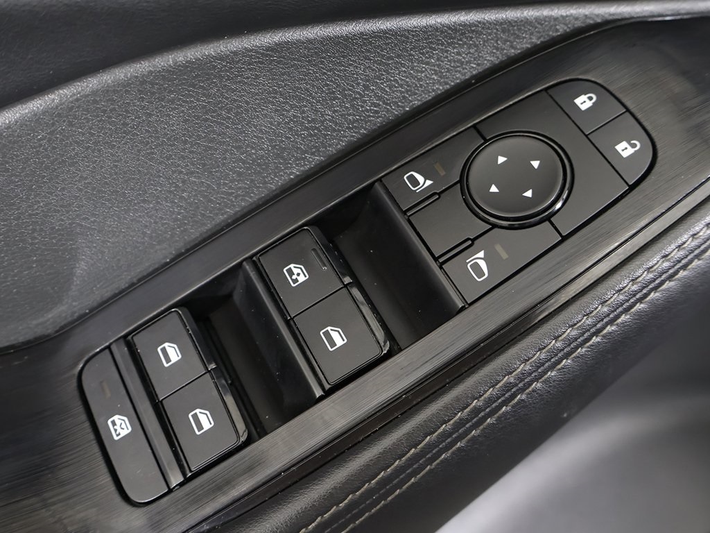2024 Nissan Rogue SV photo 34